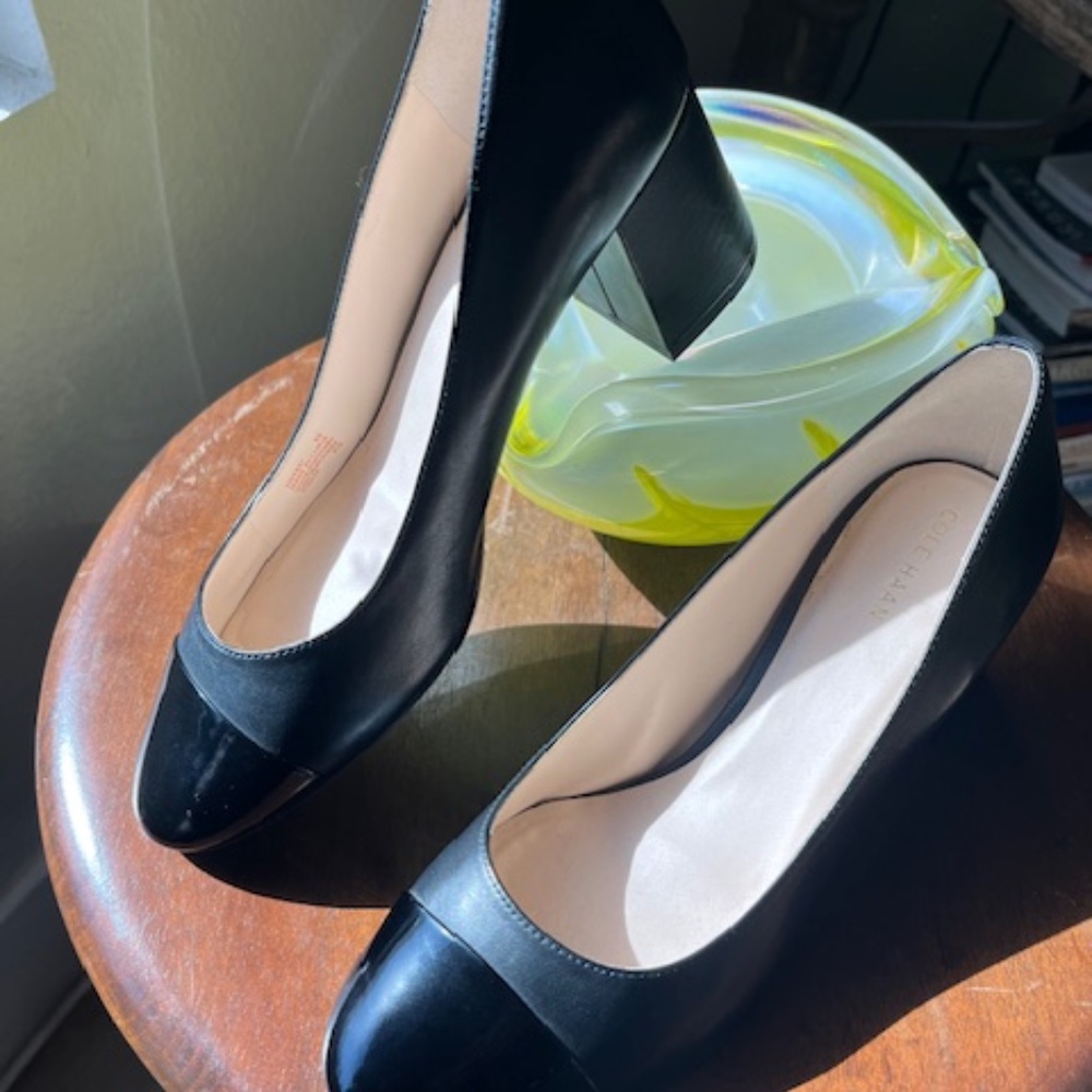Chanel Black Cap-toe Pumps?  Nope, Cole Haan, and worth the look! - Picture 8 of 16